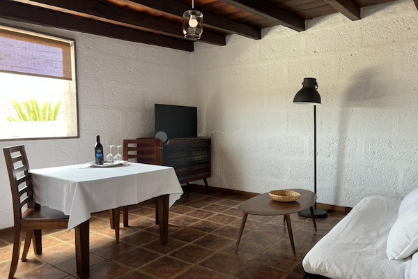 Foto van Sitio de la Casa met privézwembad - Vakantiehuis in Arico - LivingRoom