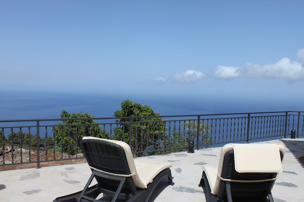 Foto van Verblijf aan de kust met zwembad in Vera - Vakantiehuis in Arico - TerraceBalcony