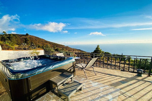 Foto van Verblijf aan de kust met zwembad in Vera - Vakantiehuis in Arico - TerraceBalcony