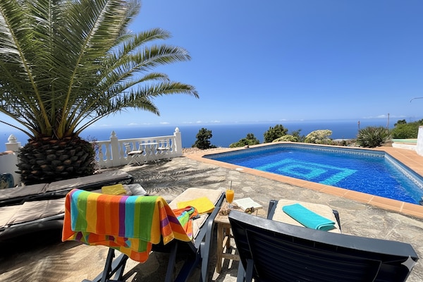 Foto van Verblijf aan de kust met zwembad in Vera - Vakantiehuis in Arico - PoolOfHouse