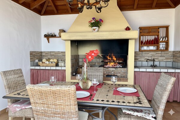 Foto van Verblijf aan de kust met zwembad in Vera - Vakantiehuis in Arico - DiningRoom