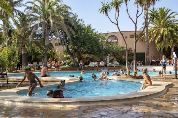 Foto van Huisje in Spanje met privéstrand - Vakantiehuis in La Torre del Sol, Tarragona - PoolOfHouse
