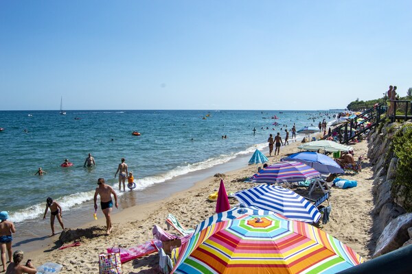 Foto van Huisje in Spanje met privéstrand - Vakantiehuis in La Torre del Sol, Tarragona - AreaSummer5KM