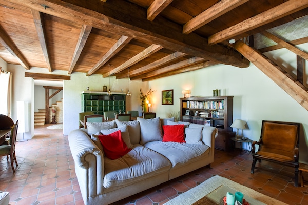Foto van Landelijk familieparadijs voor 8 met zwembad - Vakantiehuis in Frontenay sur Dive - LivingRoom