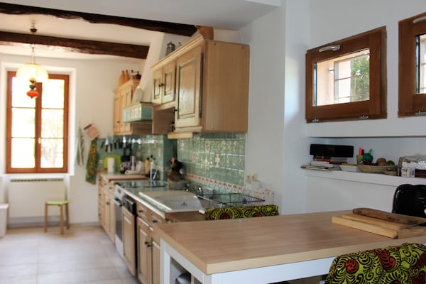 Foto van Privézwembad in de Provence - Vakantiehuis in La Motte - Kitchen