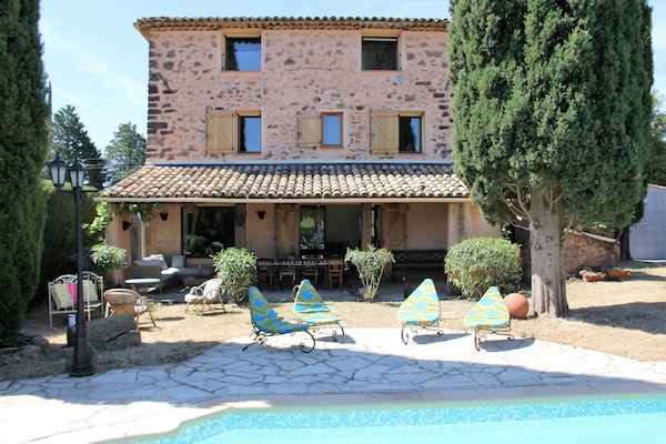 Foto van Privézwembad in de Provence - Vakantiehuis in La Motte - ExteriorSummer