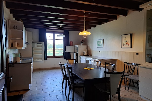 Foto van Vakantiehuis in Vieure bij meer en tuin - Vakantiehuis in Vieure - Kitchen