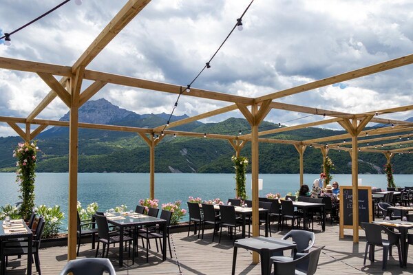 Foto van Verblijf aan het meer van Chorges met open haard - Vakantiehuis in Chorges - ParkFacilities