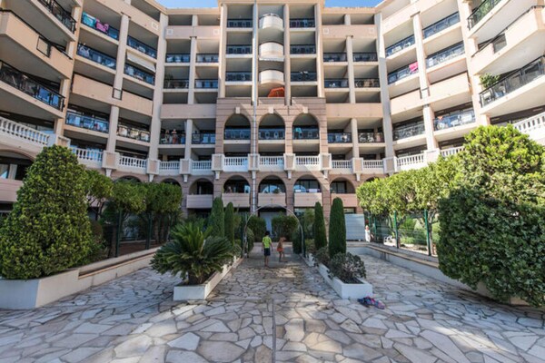 Foto van Résidence Cannes Verrerie - maeva Home - Vakantiehuis in Cannes - ExteriorSummer