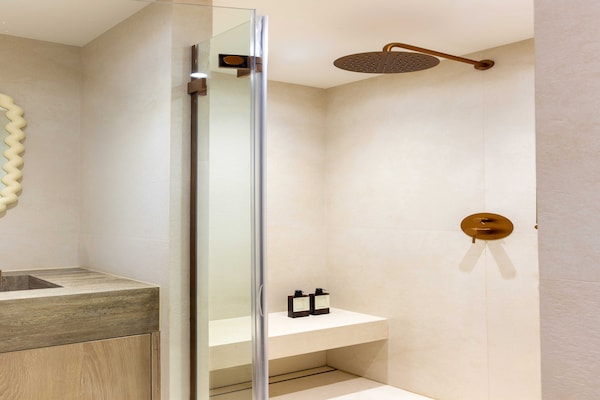 Foto van 1-slaapkamer/4-persoons appartement met prachtig uitzicht op zee - Untagged