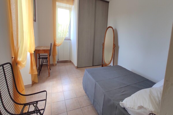 Foto van Gerenoveerde boerderij-ontsnapping - Vakantiehuis in Sanilhac - BedRoom