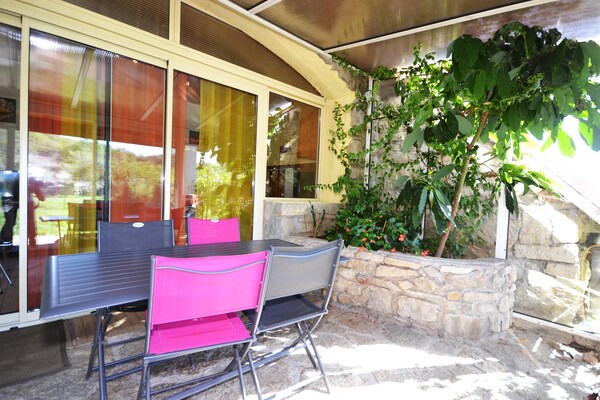 Foto van Garrigue-schuilplaats in Lanas - Vakantiehuis in Lanas - TerraceBalcony