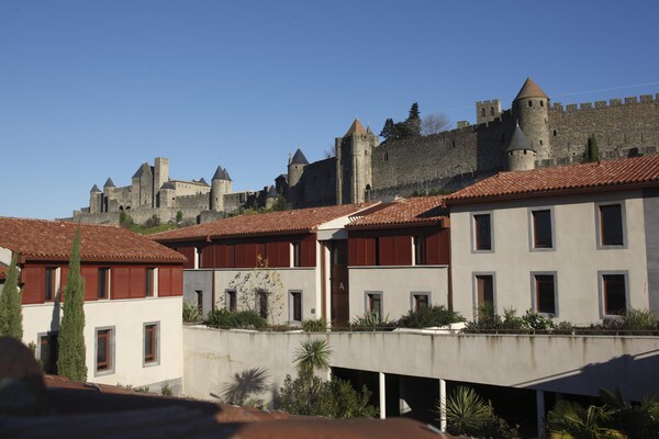 Foto van Modern appartement nabij Carcassonne - Vakantiehuis in Carcassonne - ExteriorSummer