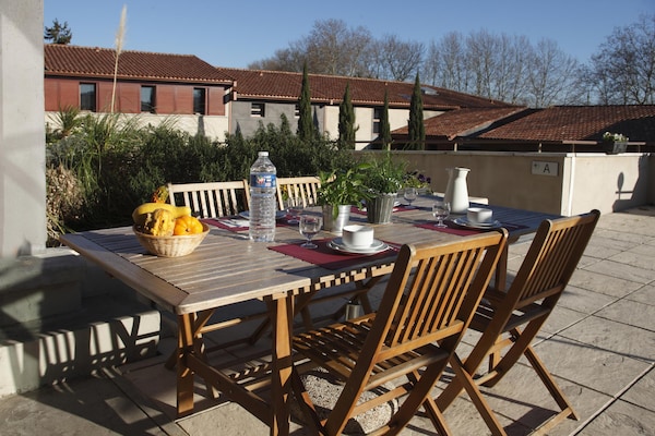 Foto van Modern appartement nabij Carcassonne - Vakantiehuis in Carcassonne - TerraceBalcony