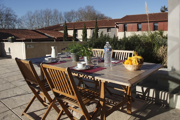 Foto van Modern appartement nabij Carcassonne - Vakantiehuis in Carcassonne - TerraceBalcony