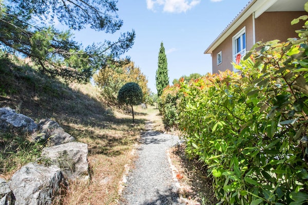 Foto van Tweekamerappartement voor 4 personen - Budget - Vakantiehuis in Carnoux-en-provence - 