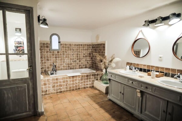 Foto van Charmante Provençaalse villa in Noves - Vakantiehuis in Noves - BathRoom