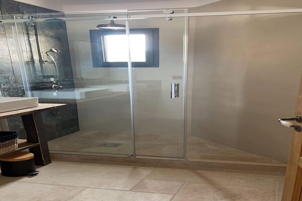 Foto van Charmante Provençaalse villa in Noves - Vakantiehuis in Noves - BathRoom