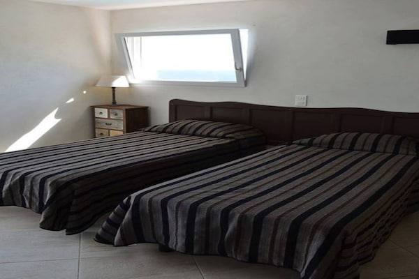 Foto van Moderne familievilla met zwembad - Vakantiehuis in Solenzara - BedRoom