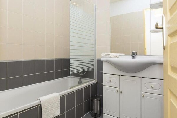 Foto van 3 Kamer Appartement 4/6 Personen - Vakantiehuis in Belgodère - 
