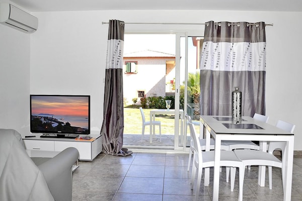 Foto van Res. Marea Resort, Santa-Lucia-di-Moriani - Vakantiehuis in Santa-Lucia-di-Moriani - DiningRoom