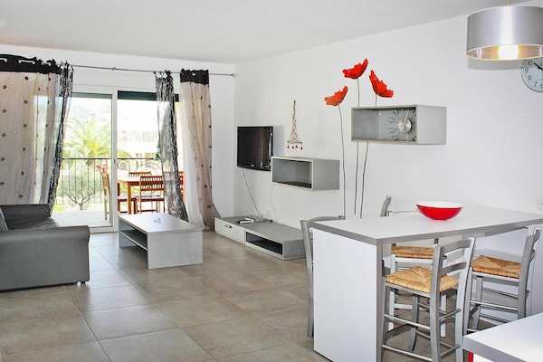 Foto van Res. Marea Resort, Santa-Lucia-di-Moriani - Vakantiehuis in Santa-Lucia-di-Moriani - LivingRoom
