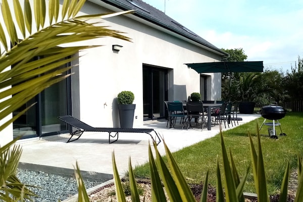 Foto van Verblijf in Brittany House van St Michel - Vakantiehuis in Ploumilliau - ExteriorSummer