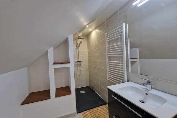 Foto van Verblijf in Brittany House van St Michel - Vakantiehuis in Ploumilliau - BathRoom