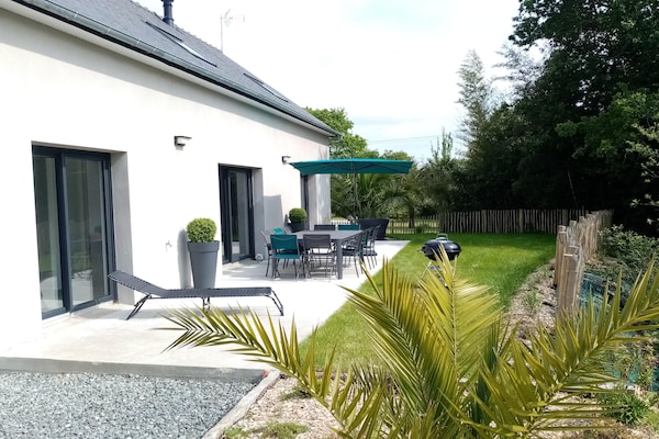 Foto van Verblijf in Brittany House van St Michel - Vakantiehuis in Ploumilliau - ExteriorSummer