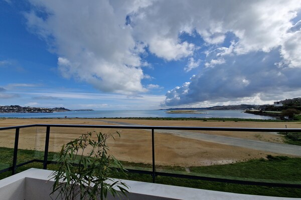 Foto van Premium Vakantiehuis, Roze Granietkust - Vakantiehuis in Perros-Guirec - TerraceBalcony