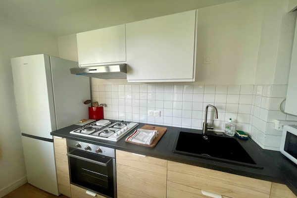 Foto van 100 meter van het zandstrand in Plougonvelin. - Vakantiehuis in Plougonvelin - Kitchen