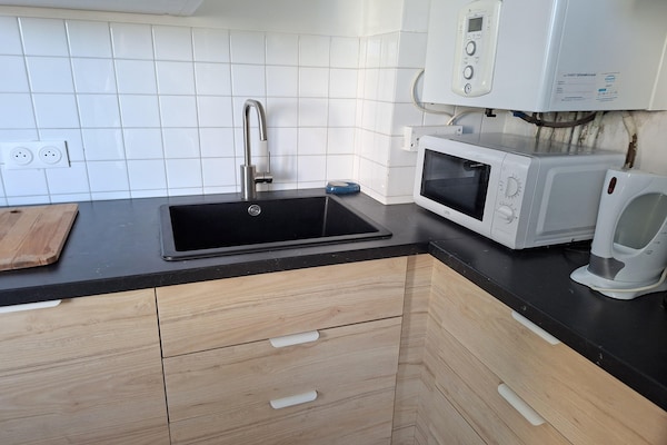 Foto van 100 meter van het zandstrand in Plougonvelin. - Vakantiehuis in Plougonvelin - Kitchen