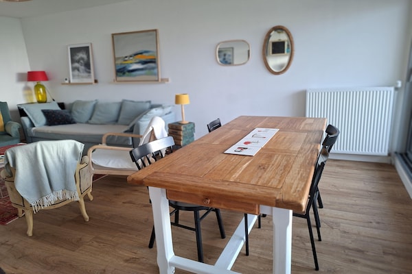 Foto van 100 meter van het zandstrand in Plougonvelin. - Vakantiehuis in Plougonvelin - DiningRoom