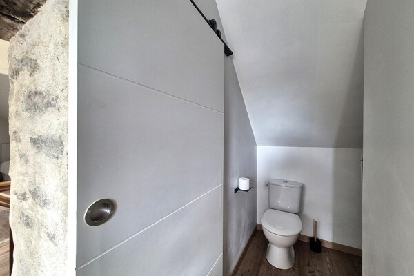 Foto van Stenen huis in Bretagne bij Roscoff & strand - Vakantiehuis in Plougoulm - BathRoom