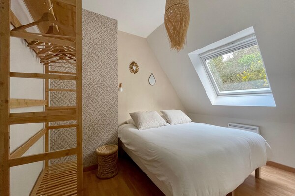 Foto van Vakantiehuis in Terenez met Uitzicht op Zee - Vakantiehuis in Plougasnou - BedRoom