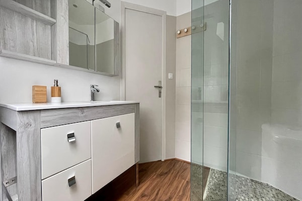 Foto van Vakantiehuis in Terenez met Uitzicht op Zee - Vakantiehuis in Plougasnou - BathRoom