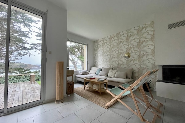 Foto van Vakantiehuis in Terenez met Uitzicht op Zee - Vakantiehuis in Plougasnou - LivingRoom