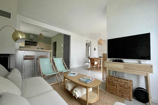 Foto van Vakantiehuis in Terenez met Uitzicht op Zee - Vakantiehuis in Plougasnou - LivingRoom