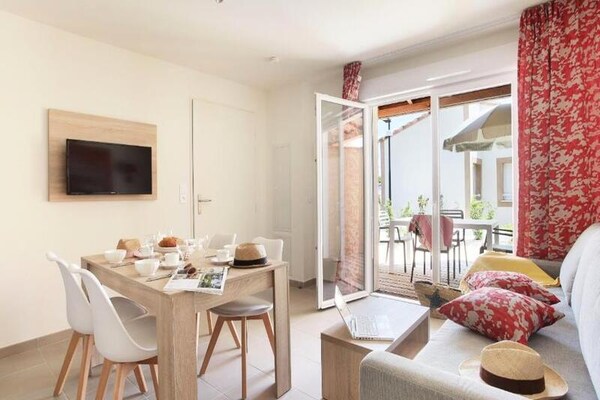 Foto van 3 Kamer Appartement 6 Personen Balkon - Vakantiehuis in AIGUES MORTES - 