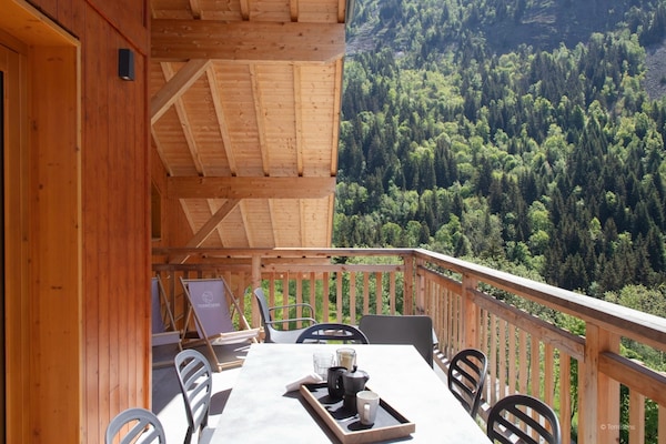 Foto van Appartement in Serre Chevalier Skigebied - Vakantiehuis in VAUJANY - TerraceBalcony