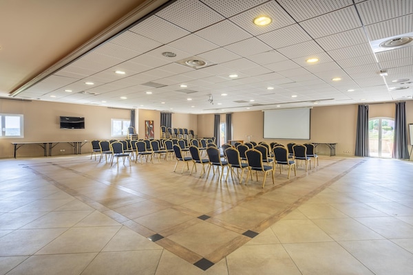 Foto van Provençaals familieappartement voor 6 personen - Vakantiehuis in CALLIAN (VAR) - ParkFacilities