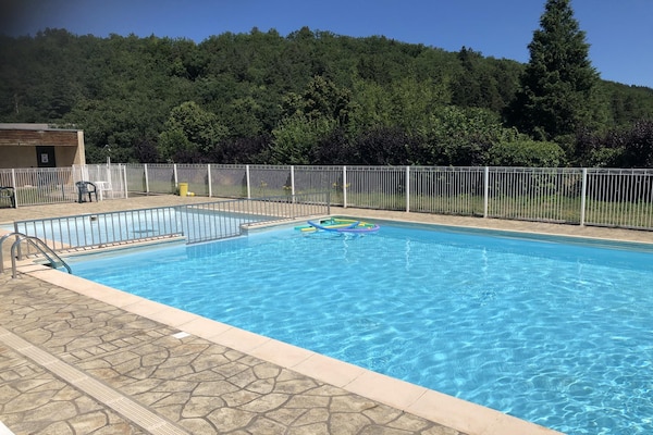 Foto van Toegankelijk verblijf aan het meer voor 4 personen in Miremont - PoolOfHouse