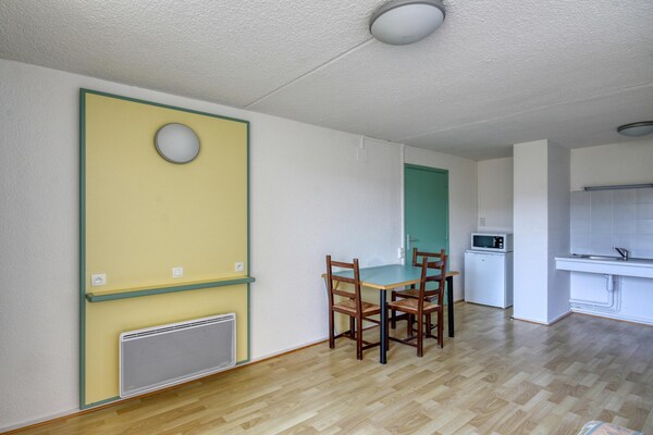 Foto van Toegankelijk verblijf aan het meer voor 4 personen in Miremont - DiningRoom
