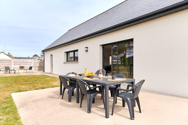 Foto van Normandy Beach Retreat - Vakantiehuis in Saint-Germain-sur-Ay - TerraceBalcony