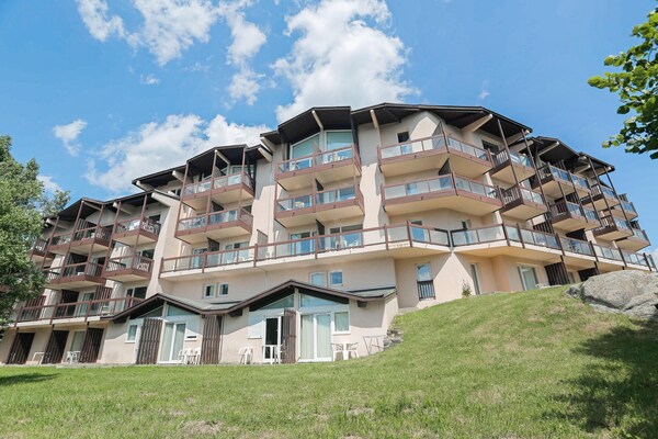 Foto van Premium Cerdagne-appartement voor 6 personen - Vakantiehuis in Font Romeu Ermitage - ExteriorSummer