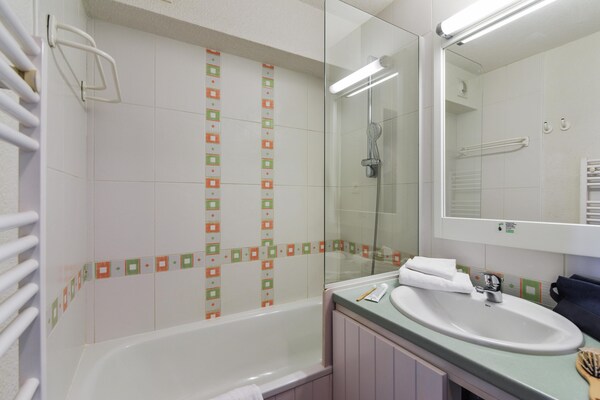 Foto van Premium Cerdagne-appartement voor 6 personen - Vakantiehuis in Font Romeu Ermitage - BathRoom