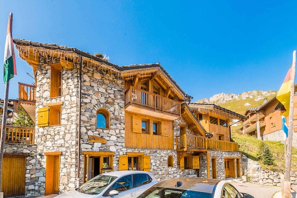Foto van Traditioneel chalet 180m2 - 6 slaapkamers, 6 badkamers, jacuzzi - Untagged