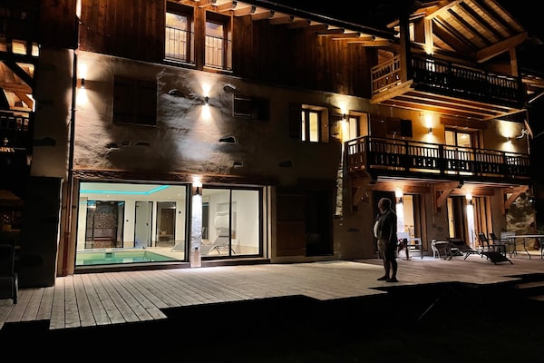 Foto van Alpenchalet met spa en huisdieren - Vakantiehuis in Champagny en Vanoise - ExteriorSummer