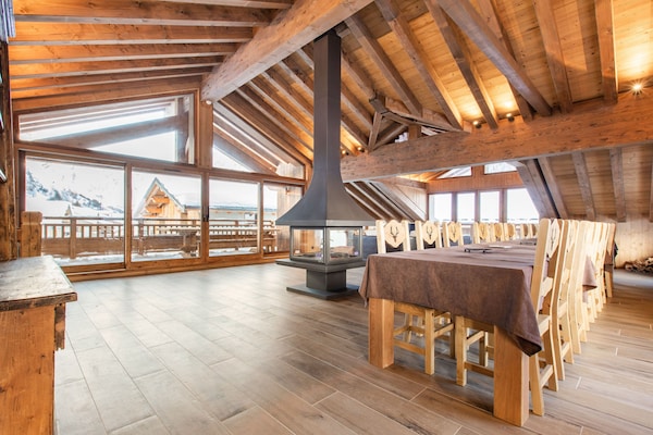 Foto van Vanoise-chalet op toplocatie - Vakantiehuis in Champagny en Vanoise - DiningRoom