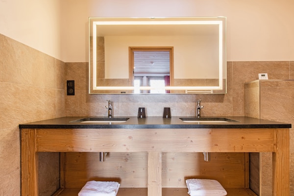 Foto van Chalet in Champagny bij Skipistes - Vakantiehuis in Champagny en Vanoise - BathRoom